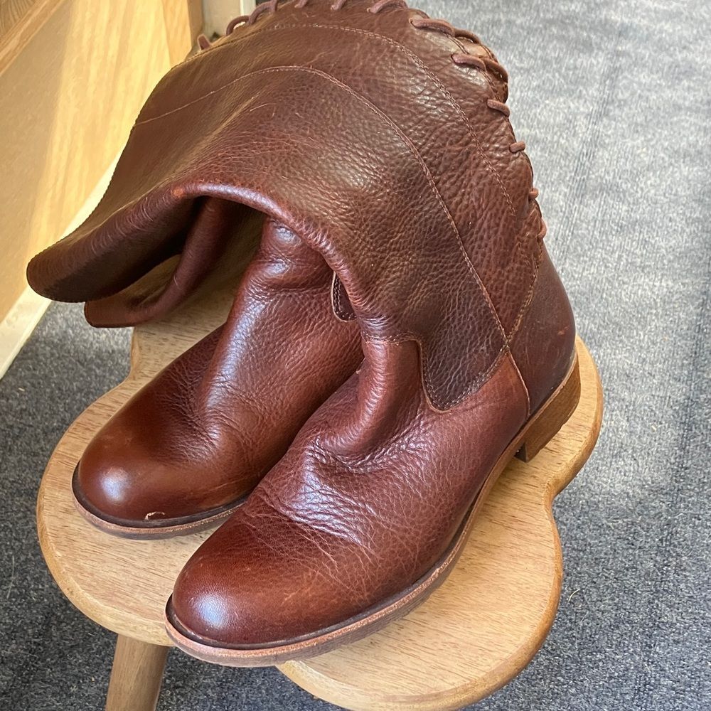 Brown Leather Women’s Boots by Sofft